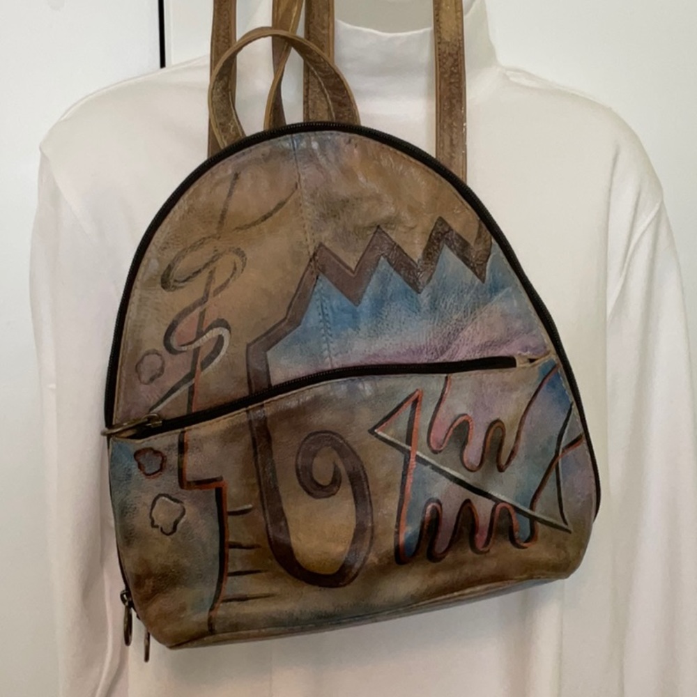 Leather Backpack Rare 🎨